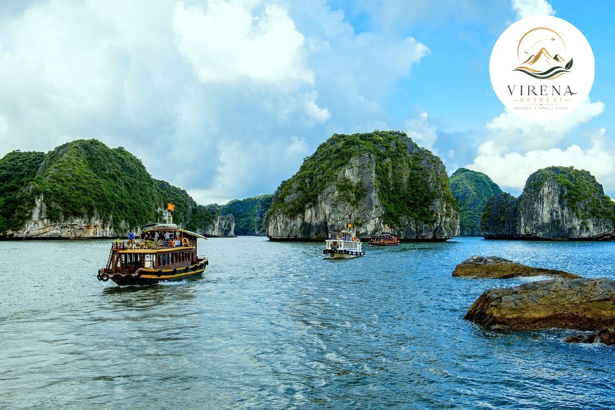 Lan Ha Bay Điều gì khiến Vịnh Lan Hạ được ví như viên ngọc xanh của Việt Nam
